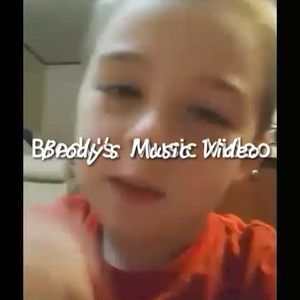 Meet your Posher, Carrie